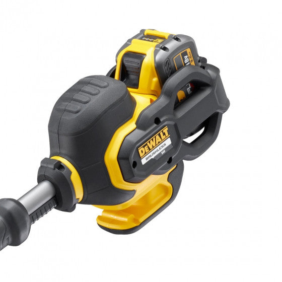 DCM571X1 Flexvolt 54 V Dewalt brush cutter