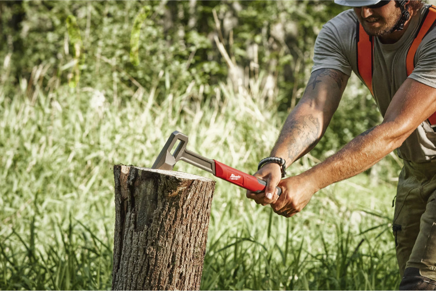 Hacha de acero forjado 40cm Milwaukee