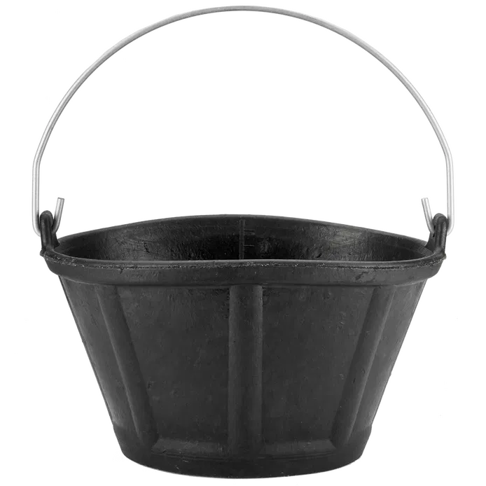Bellota BKC10BM 10L Italian rubber bucket with metal handle