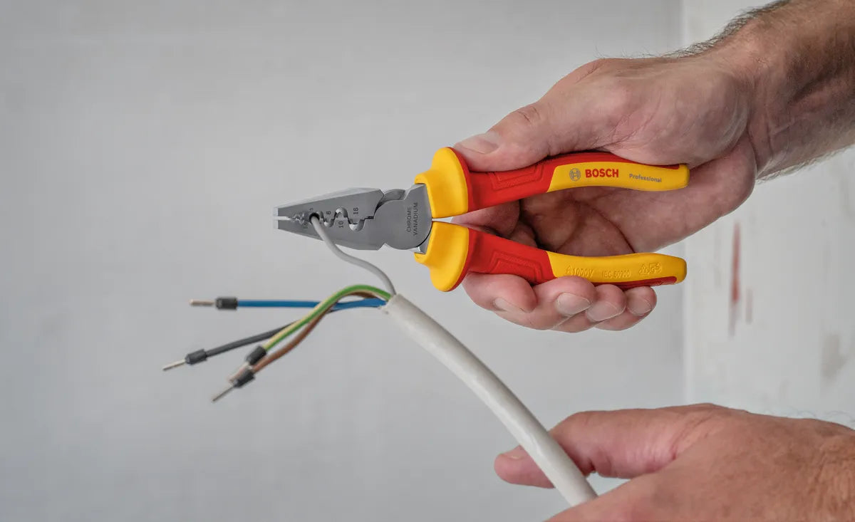 37-piece VDE electrician’s set in a Bosch L-BOXX case