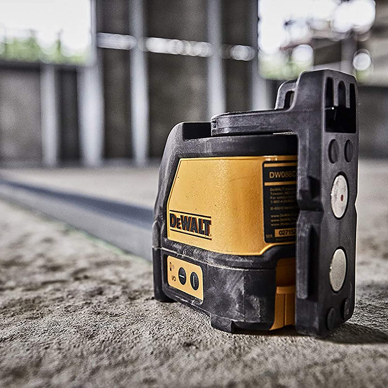 Nivel Láser Dewalt Autonivelante de 2 lineas en Cruz Verde DW088CG DEWALT - 8